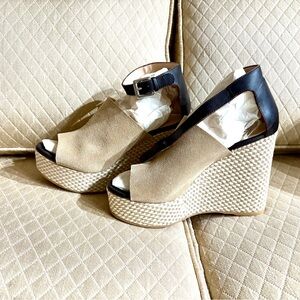 Aquatalia Tan Suede Wedge Sandals - Size 9 - Brand New NWOB